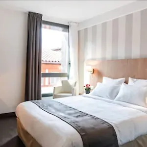 3* Hotel Le Pere Leon