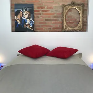  Bed & Breakfast La Bulle De Gaston